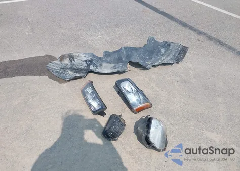 2003 Chevrolet Silverado 1500 Lt z USA, uszkodzony, nr VIN 2GCEK19T231247452